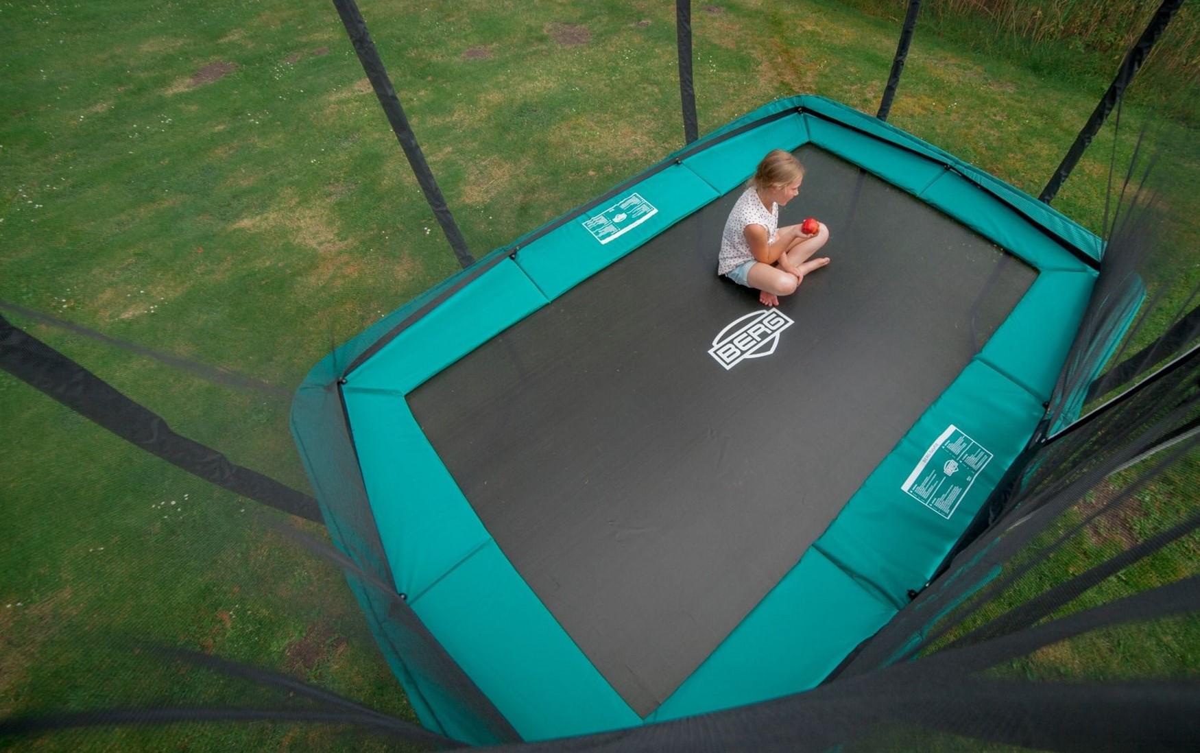 Alstublieft Transparant mist BERG Sports inground trampoline Ultim Champion, afm. 330 x 220 cm - zonder  veiligheidsnet - groen bij Buitengoed