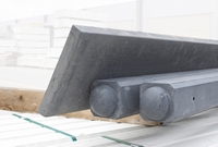 Kühlkamp beton tussenpaal/eindpaal 10x10x275, 74 cm sleuf, glad met bolkop, antraciet
