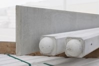 beton tussenpaal/eindpaal 10x10x275, 74 cm sleuf, glad met bolkop, wit