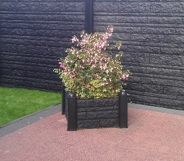 beton tussenpaal/eindpaal 10x10x100, glad met bolkop, wit/grijs