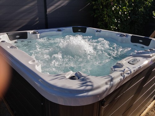 Be Well spa O565, afm. 220 x 220 x 91 cm-2