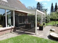 Luxxout Inova terrasscherm op rolsysteem, horizontaal, OP MAAT