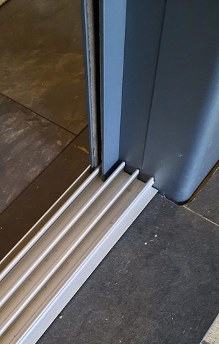 Glasopvang voor zijkant