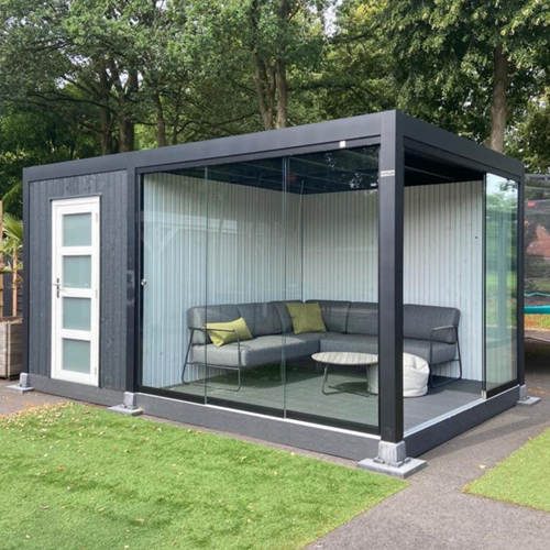 Showmodel buitenverblijf Allure 500 x 300, incl. fundatie en glazen schuifwanden
