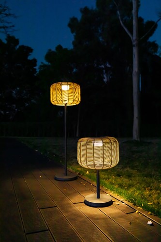 Valerie and Nina solar lamp